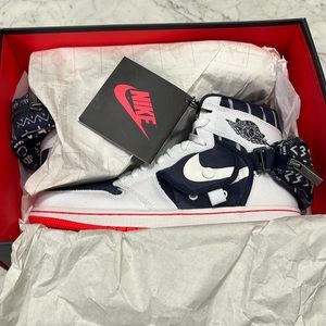 AIR JORDAN 1 UTILITY SIZE 9